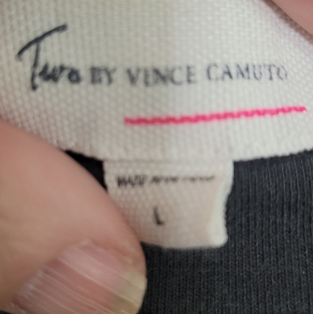 Two by Vince Camuto Women's Sweater/Shirt Lined Black‎ and White Size Large - Picture 3 of 6